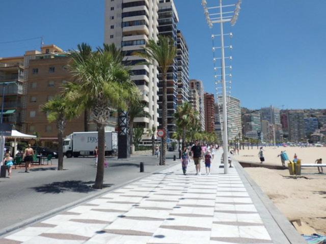 Ferienwohnung Disponible En Abril-Wifi-3Hab, 6 Pers, -Piscina, Aire Acondi-Parking Opcionable Extra Benidorm Exterior foto