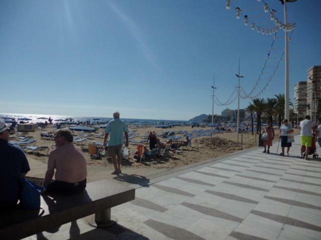 Ferienwohnung Disponible En Abril-Wifi-3Hab, 6 Pers, -Piscina, Aire Acondi-Parking Opcionable Extra Benidorm Exterior foto